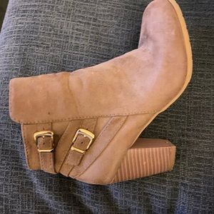 Tan booties !